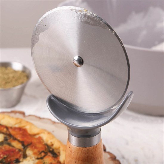 Galley Beechwood Pizza Cutter