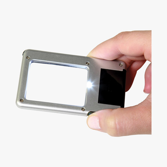 Light-Up Magnifier