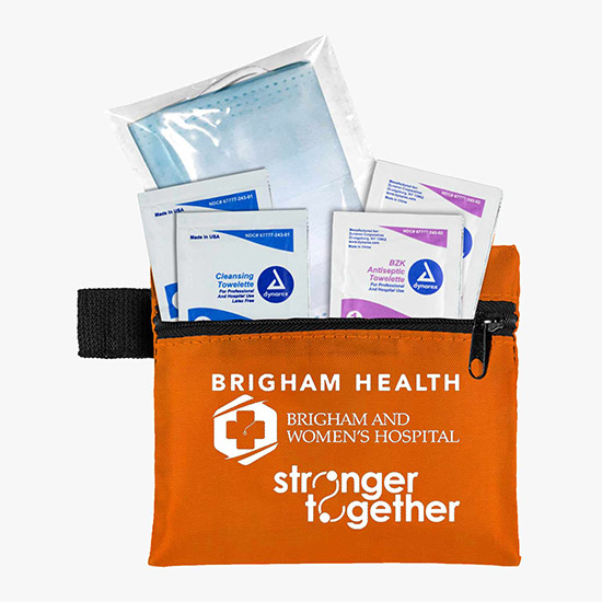 Protective Face Mask & Antiseptic Wipes Pack