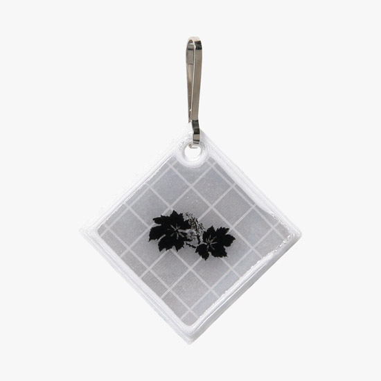 Reflectix Diamond Hook Zipper Pull