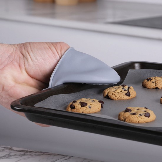 Lil Pinch Silicone Oven Mitt - 24-Hour Production