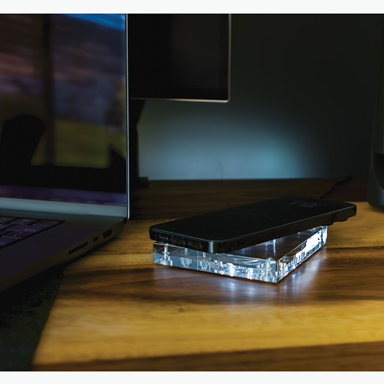 Clear 15W Wireless Charger