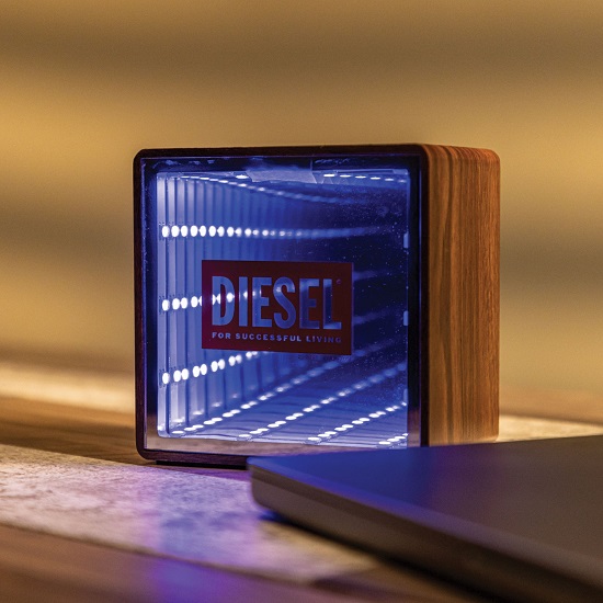 Orbit Light-Up Speaker - Full Color