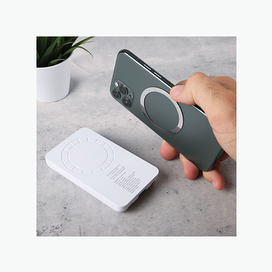 MagSafe Wireless Powerbank - 5000 mAh