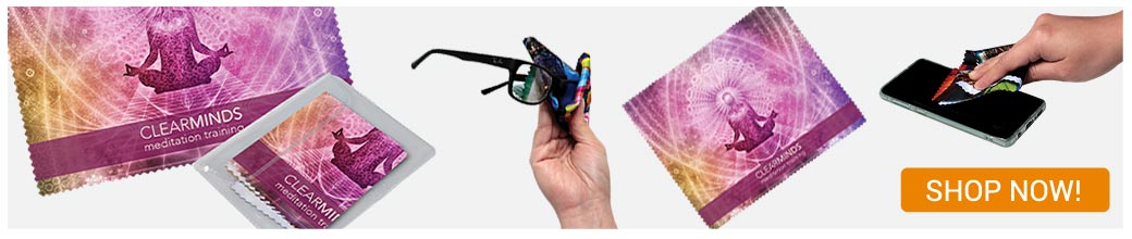 GA-19041P - Full Color Microfiber Cloth In Pouch - Shop Now!